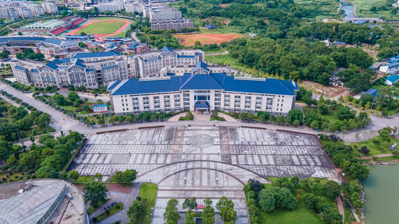 电子科技公司：揭秘经营范围与生产厂家**